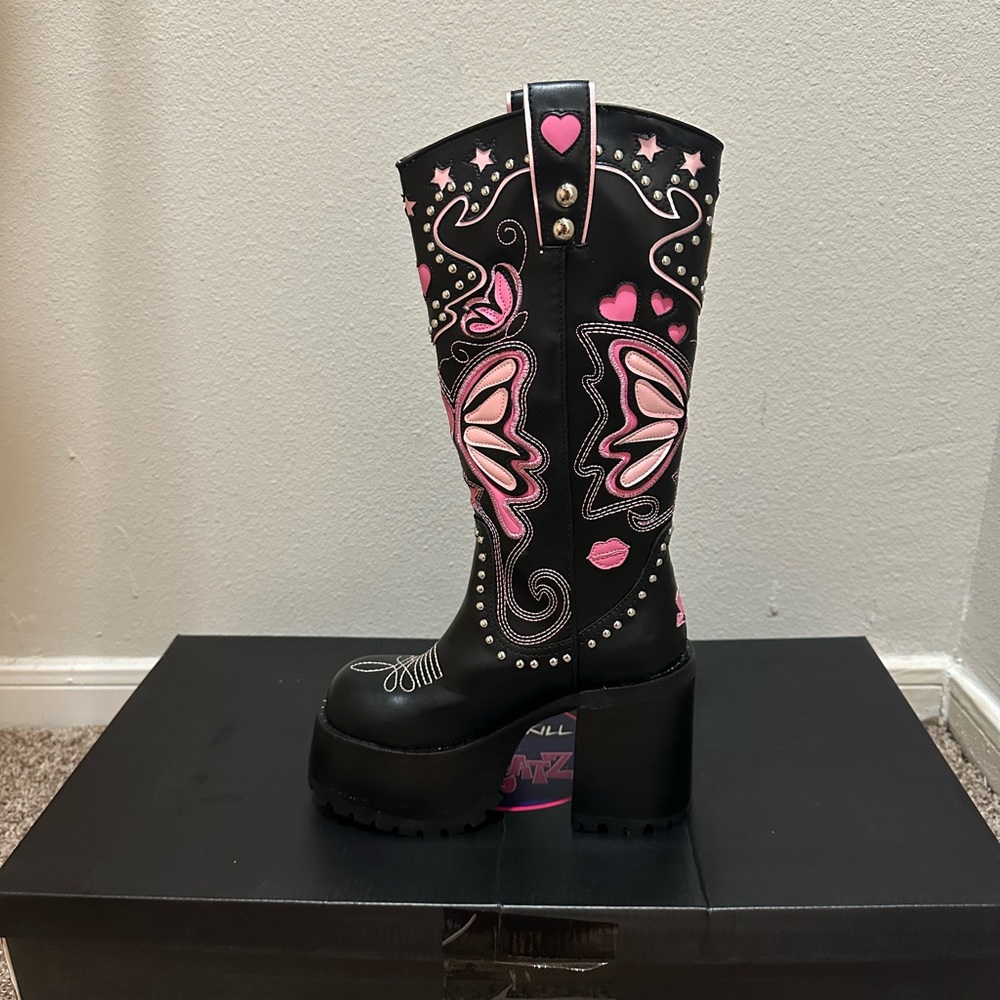 The Wild West Platform Boot